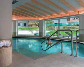 埃尔帕斯特酒店 - 博萨迪法萨 - 游泳池