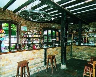 德拉孔查去桑坦德酒店 - 苏安塞斯 - 酒吧