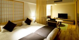 高松国际酒店 - 高松市 - 睡房