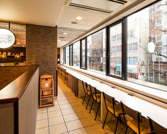 横滨关内舒适酒店 - 横滨 - 酒吧