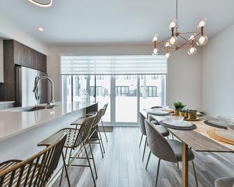 New construction 3 bedroom townhouse in Mirabel - Mirabel - 餐厅