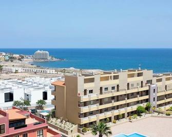 Home2Book Amazing Sea View El Médano Pool & Wifi - 格拉纳迪利亚德亚沃纳 - 建筑