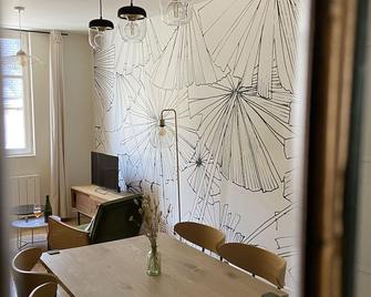 Le KEMPER - Beautiful apartment in the historic center of Quimper - New! - 坎佩尔 - 餐厅