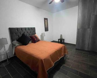 Studio Recien Renovado En El Centro De La Ciudad De Morelia. - 莫雷利亚 - 睡房