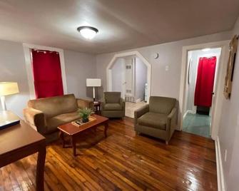 Sledge 5 Cozy 2 Br Escape - 孟菲斯 - 客厅
