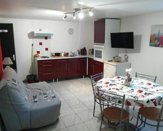 appartement dans le thouarsais - 图阿尔 - 厨房