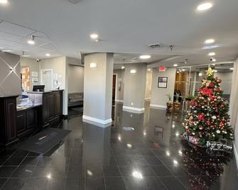 杰斐逊城贝蒙特套房酒店 - 杰斐逊城 - 柜台
