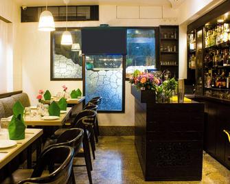 翡翠酒店及行政出租公寓 - 孟买 - 餐馆
