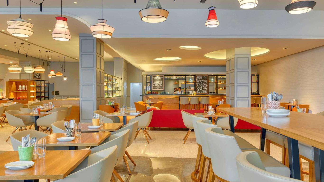 斑加路鲁外环路宜必思酒店