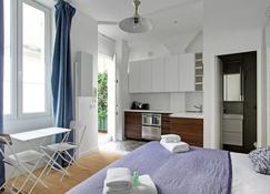 Pick a Flat's Apartment in Montmartre - Rue des Martyrs studio - 巴黎 - 睡房