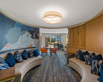 汉普顿 - 竞技场中央智选假日酒店 - IHG 旗下酒店 - 汉普顿 - 客厅
