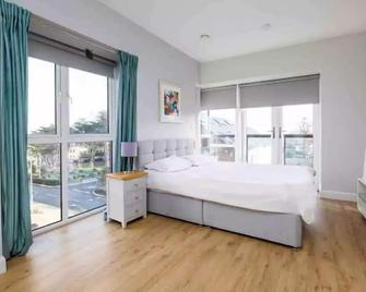 Luxury Seaview 10m walk to promenade,great commute\n - 邓莱里 - 睡房