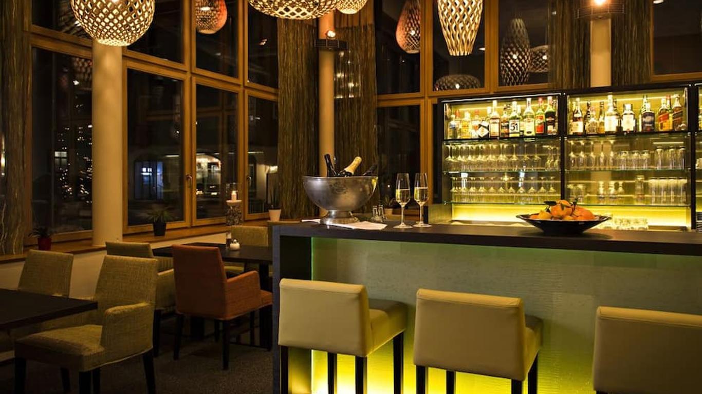 朋翠西纳阿勒格拉酒店
