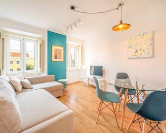GuestReady - Modern and cosy apartment - 里斯本 - 客厅