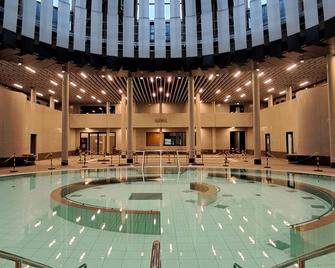 Logement confortable, Nancy Thermal, Parc Ste-Marie - 南锡 - 游泳池