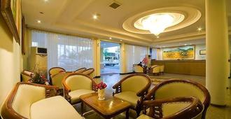 斯纳尔2号酒店 - 泗水 - 大厅
