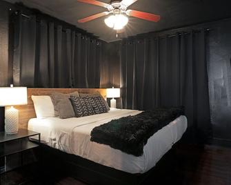 2br Lower Westheimer Dream 03! Walkable Montrose! - 休斯顿 - 睡房