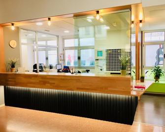 布拉斯奥特罗法义公寓式酒店 - 毕尔巴鄂 - 柜台