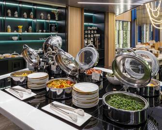 艾比斯阿拉木图杰提苏酒店 - 阿拉木图 - 餐馆