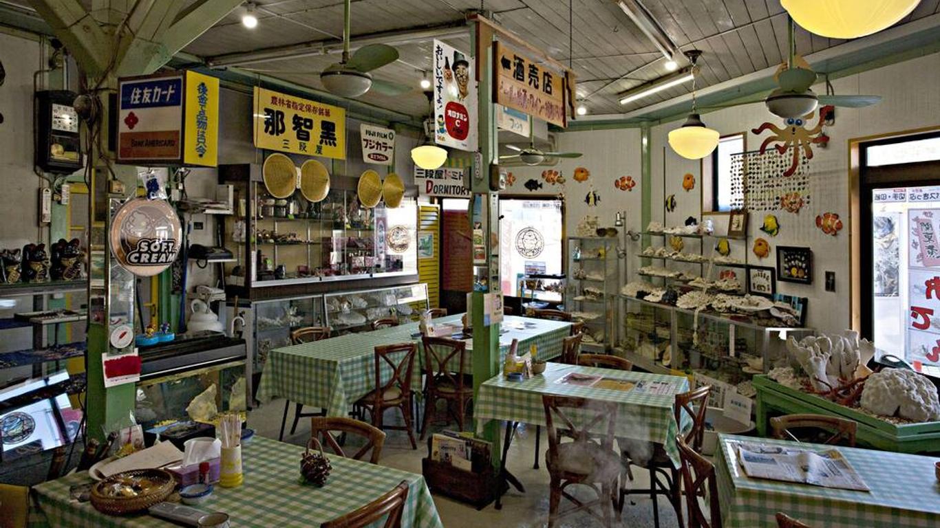 三段屋宿舍旅馆