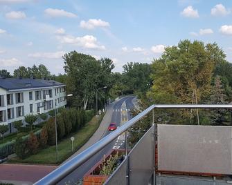 Penthouse Apartament Vogla Wilanów Noclegi - 华沙 - 阳台