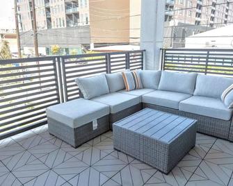 Comfortable Modern Home in Downtown Houston - Sleeps 10 - 休斯顿 - 阳台