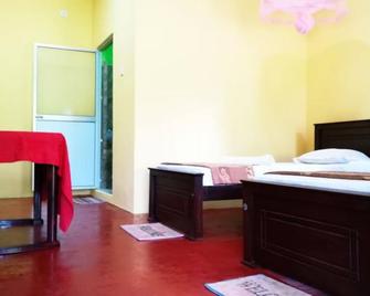 Araliya self Cooking Resort- Dambulla Unit 2 #Deluxe Double Room - 丹布勒 - 睡房