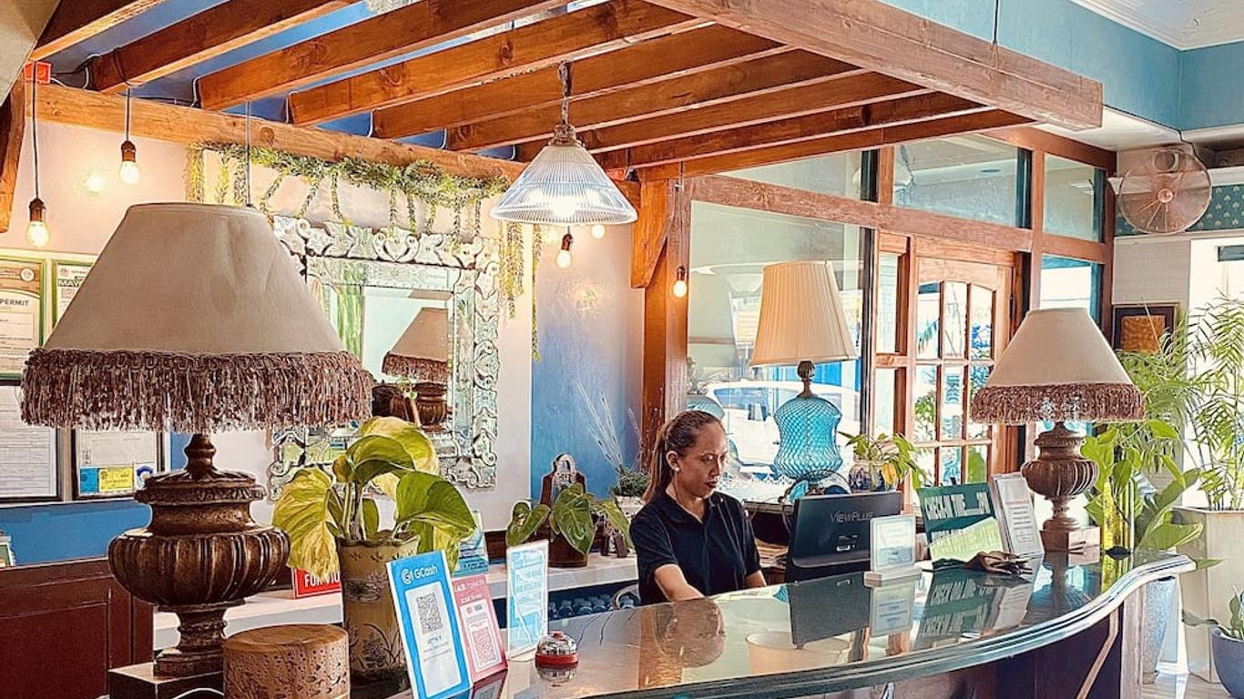 维雷根特广场酒店