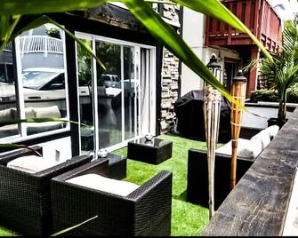 Newport Beach House 1 blk to beach and 25 min to Disney - 纽波特海滩 - 露台