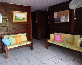 阳光旅馆 - 费尔南多·迪诺罗尼亚群岛 - 客厅