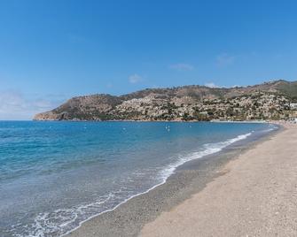 Apto Mediterraneo 7 La Herradura - 拉海瑞德拉 - 海滩