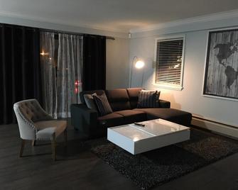 Twelve Oaks By Marquee Vancouver - 温哥华 - 客厅