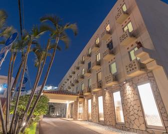 那霸公园球场酒店 - 那霸 - 建筑