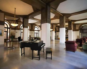 Chambre de Bonne in Downtown Long Beach - 长滩 - 大厅