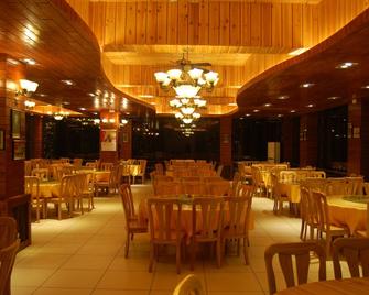 Yangshuo River Valley Resort Hotel - 桂林 - 餐馆