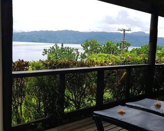 斐济壁虎山林小屋 - 萨武萨武 - 阳台
