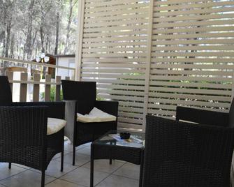 Riva Dei Greci Camping Village - 梅坦蓬托 - 阳台