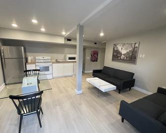 2 bedroom 2 block from beach and casino brand new. - 大西洋城 - 客厅