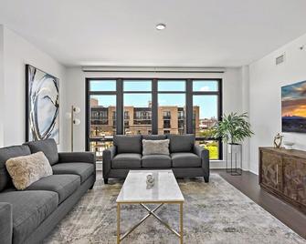 Penthouse | Downtown | Capitol Views | Luxury - 华盛顿 - 客厅