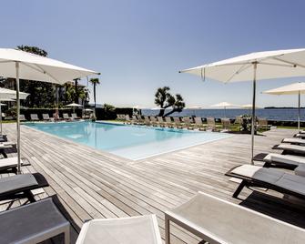 贝拉里瓦酒店 - 加尔多内-里维耶拉 - 游泳池