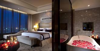 惠州皇冠假日酒店 - 惠州 - 睡房