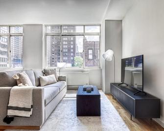 Luxe UES Studio w/ DM, Elevator & Gym, nr Central Park, by Blueground - 纽约 - 客厅