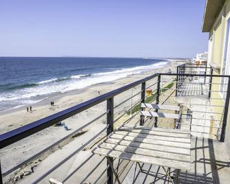 Beachfront Condo - 2 Bdr 2 Bth - 提华纳 - 阳台