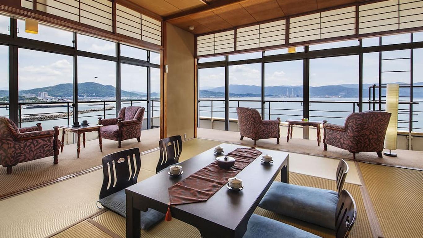 万波度假村