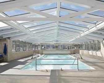 安道尔中心最佳酒店 - 安道尔城 - 游泳池