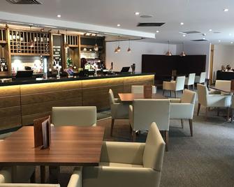 华美达特尔福德铁桥酒店 - 特尔福德 - 餐馆