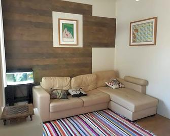 Dans L'Atelier Hostel Unidade Porta Nova - 布拉加 - 客厅