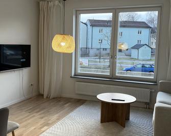 Entire Apartment 15 Mins Away From City Center - 斯德哥尔摩 - 客厅