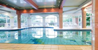 马尔利奥布洛斯别墅Spa酒店 - 艾克斯莱班 - 游泳池