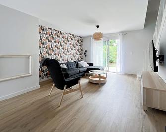 Charming Rennes house, ideal for families - 雷恩 - 客厅